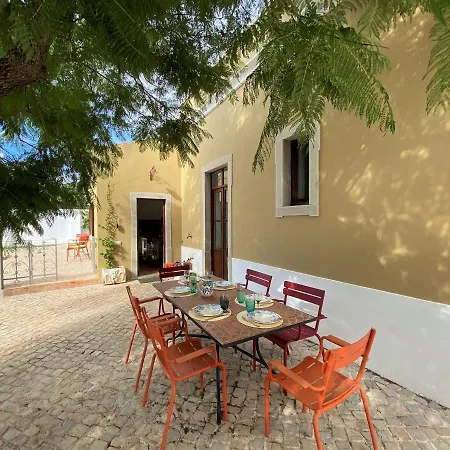 Quinta Do Pinto - Holiday Near Faro, Algarve - 4 Bedroom, Pool, Rooftop Terrace Villa