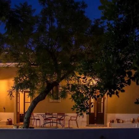 Quinta Do Pinto - Holiday Near Faro, Algarve - 4 Bedroom, Pool, Rooftop Terrace *