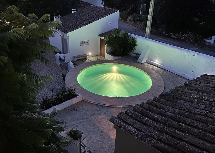 Quinta Do Pinto - Holiday Near Faro, Algarve - 4 Bedroom, Pool, Rooftop Terrace