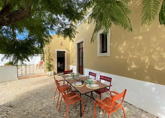 Quinta Do Pinto - Holiday Near Faro, Algarve - 4 Bedroom, Pool, Rooftop Terrace Villa