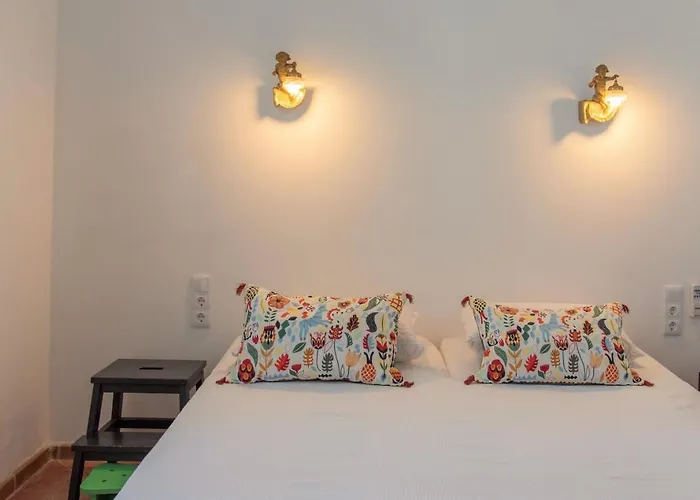 Quinta Do Pinto - Holiday Near Faro, Algarve - 4 Bedroom, Pool, Rooftop Terrace Poco do Vale