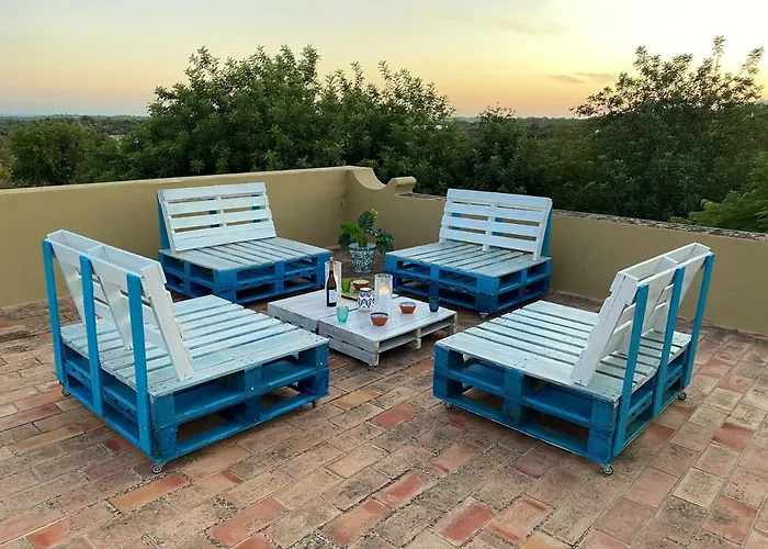 Quinta Do Pinto - Holiday Near Faro, Algarve - 4 Bedroom, Pool, Rooftop Terrace